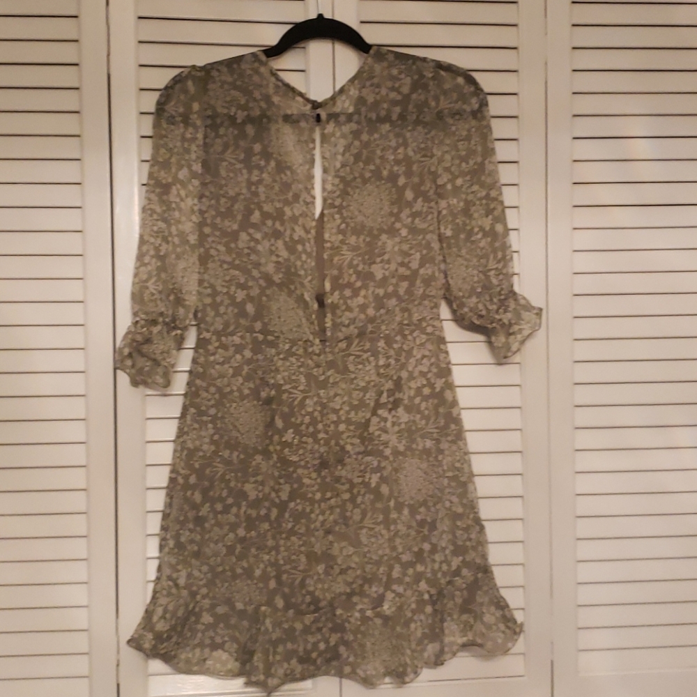 Dress - Picture 2 of 2
